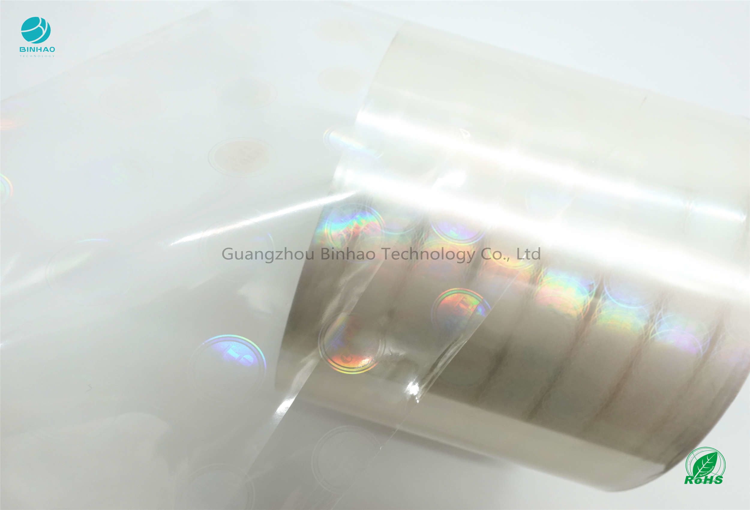 Largura personalizada holográfica da resistência de umidade do filme do cigarro alto da transparência BOPP